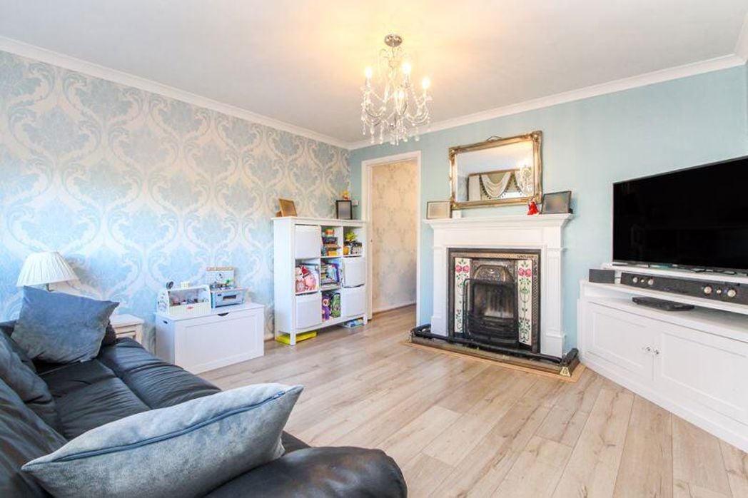 Property image 2 of 12