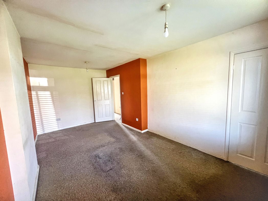 Property image 2 of 10