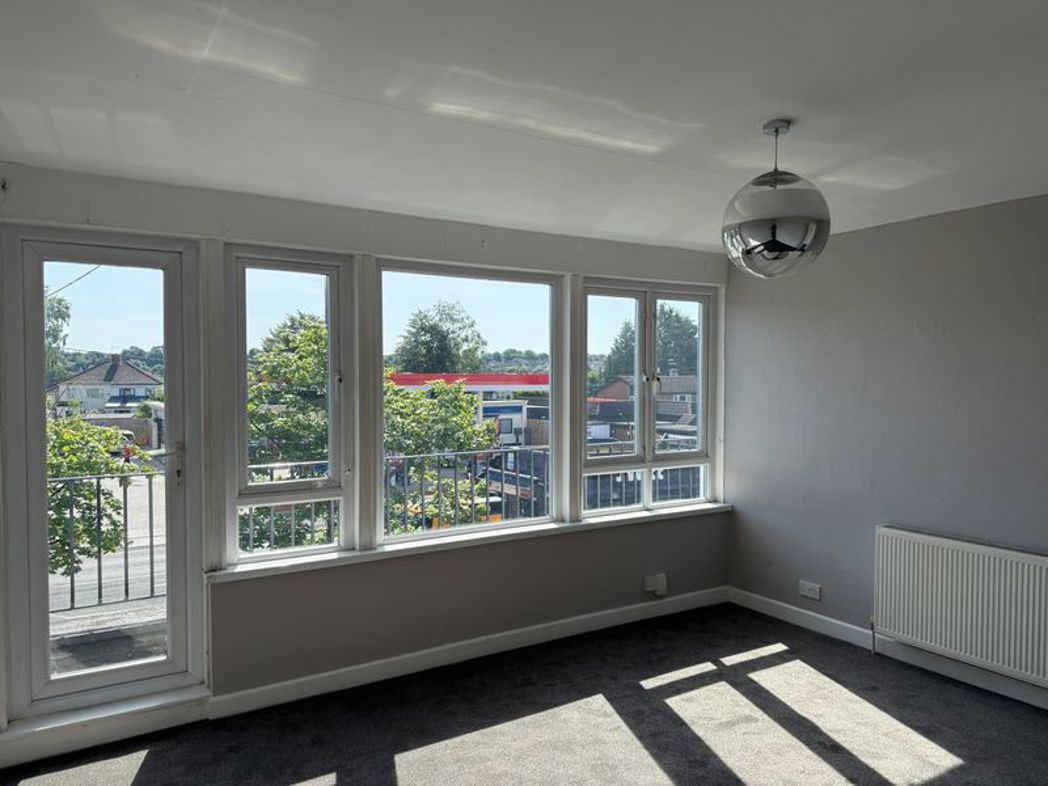 Property image 4 of 16
