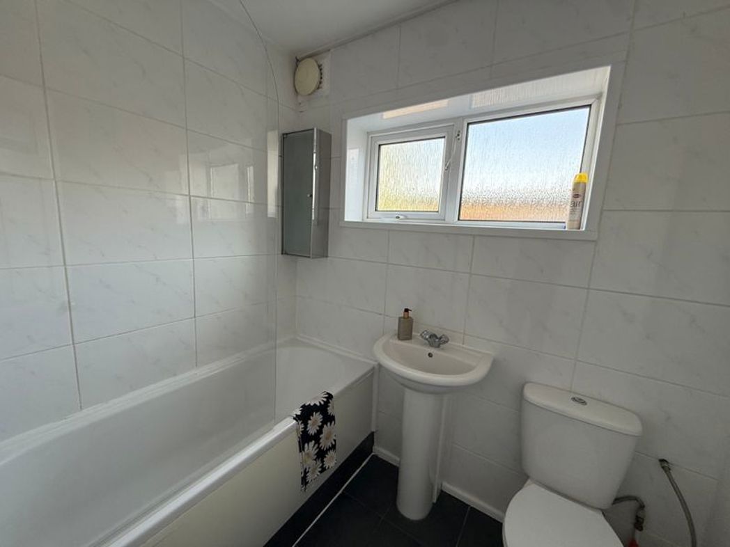 Property image 7 of 16