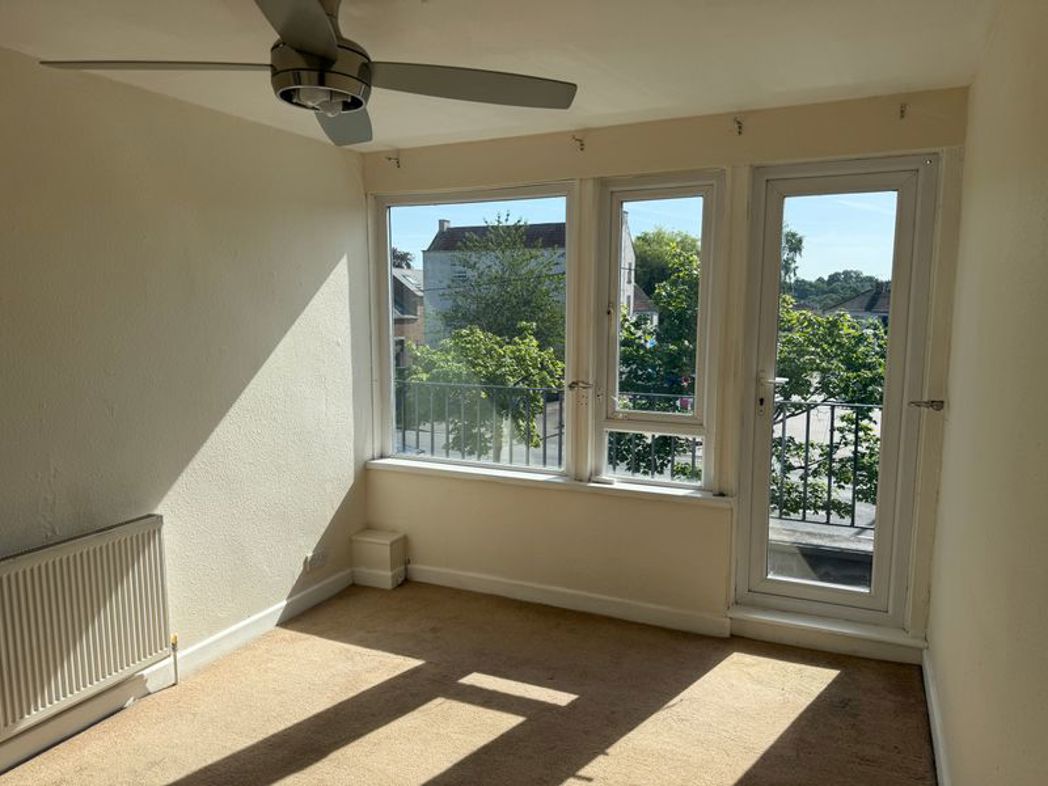 Property image 9 of 16