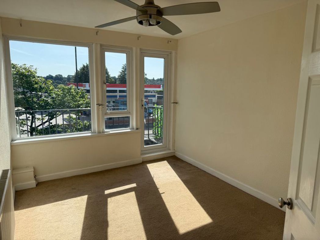 Property image 10 of 16