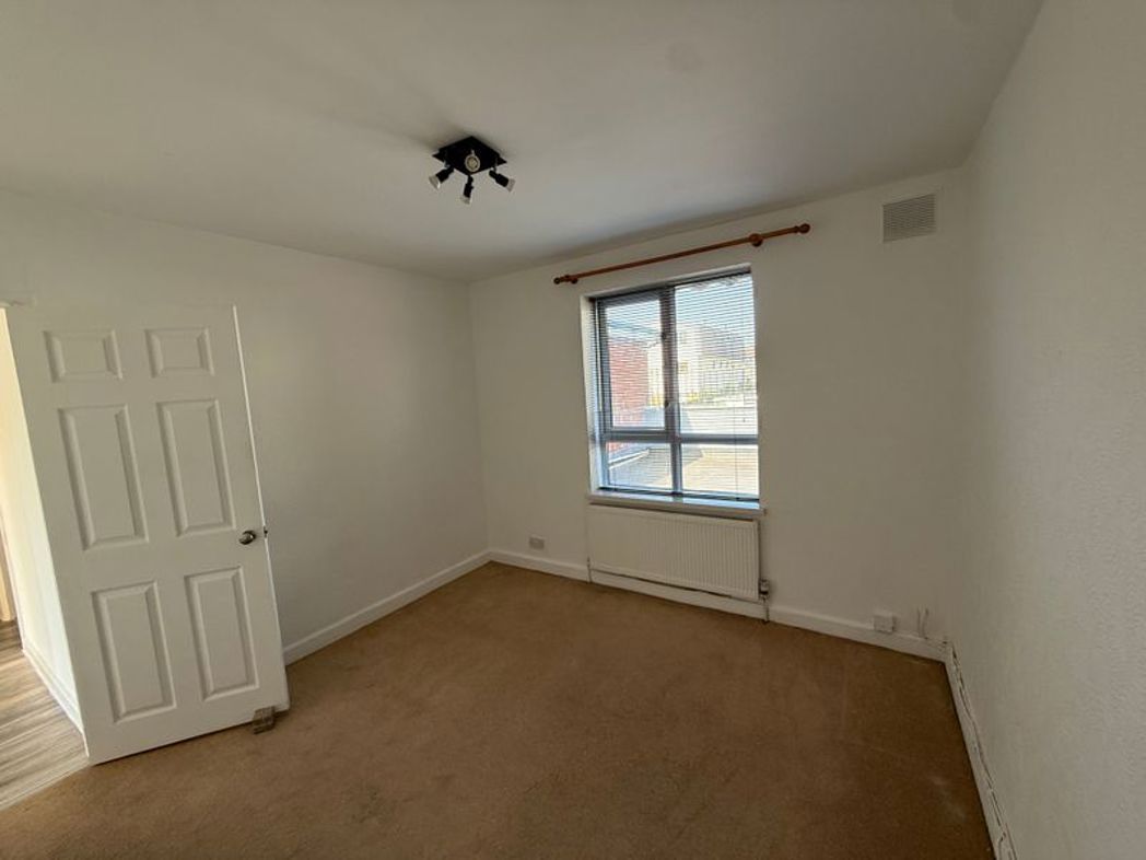 Property image 11 of 16