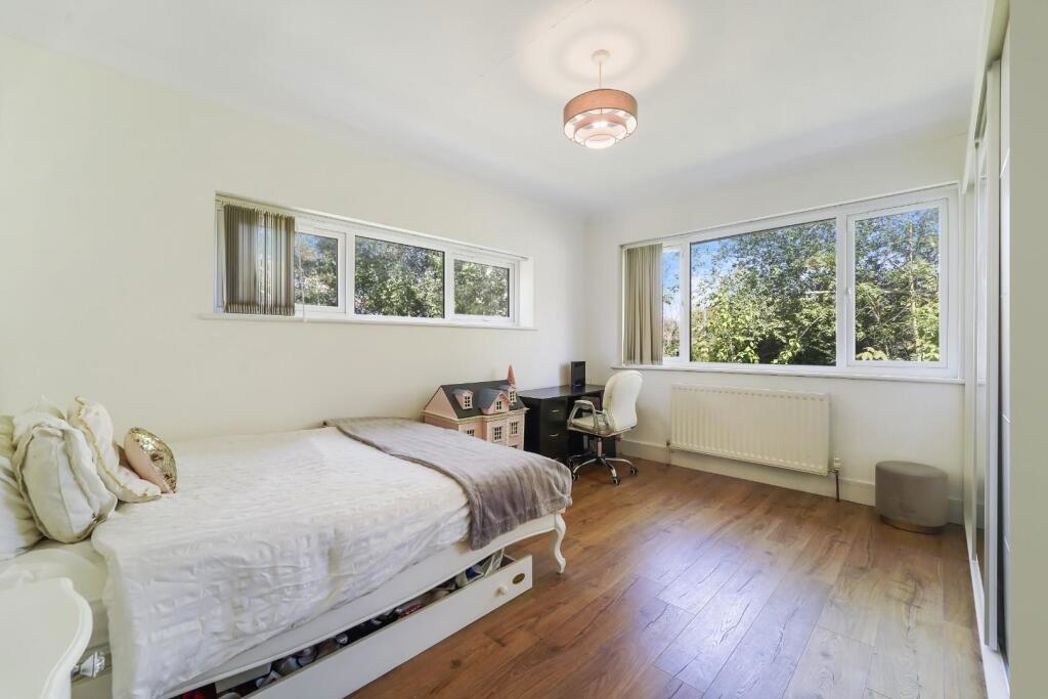 Property image 12 of 20