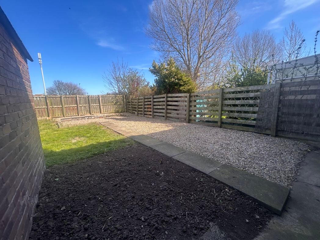 Property image 17 of 21