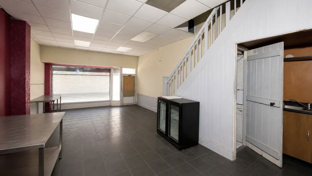 Property image 5 of 11