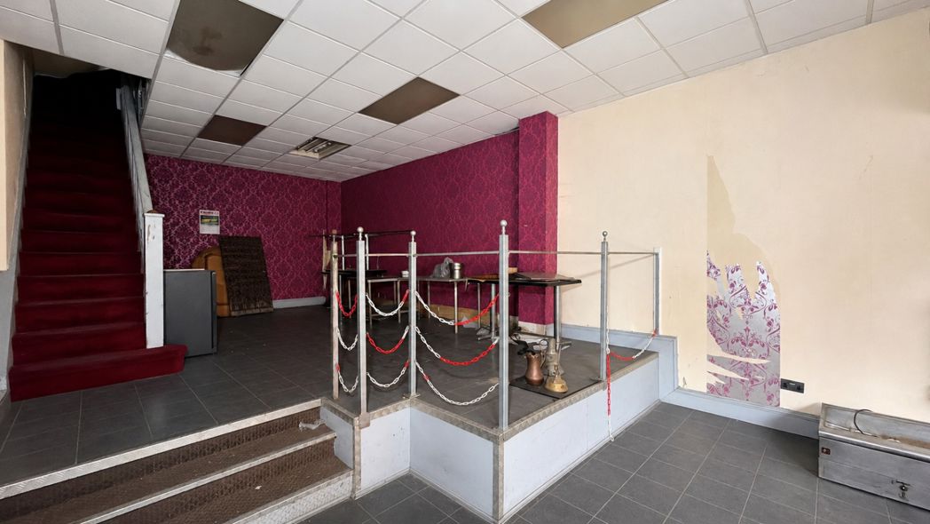Property image 2 of 11