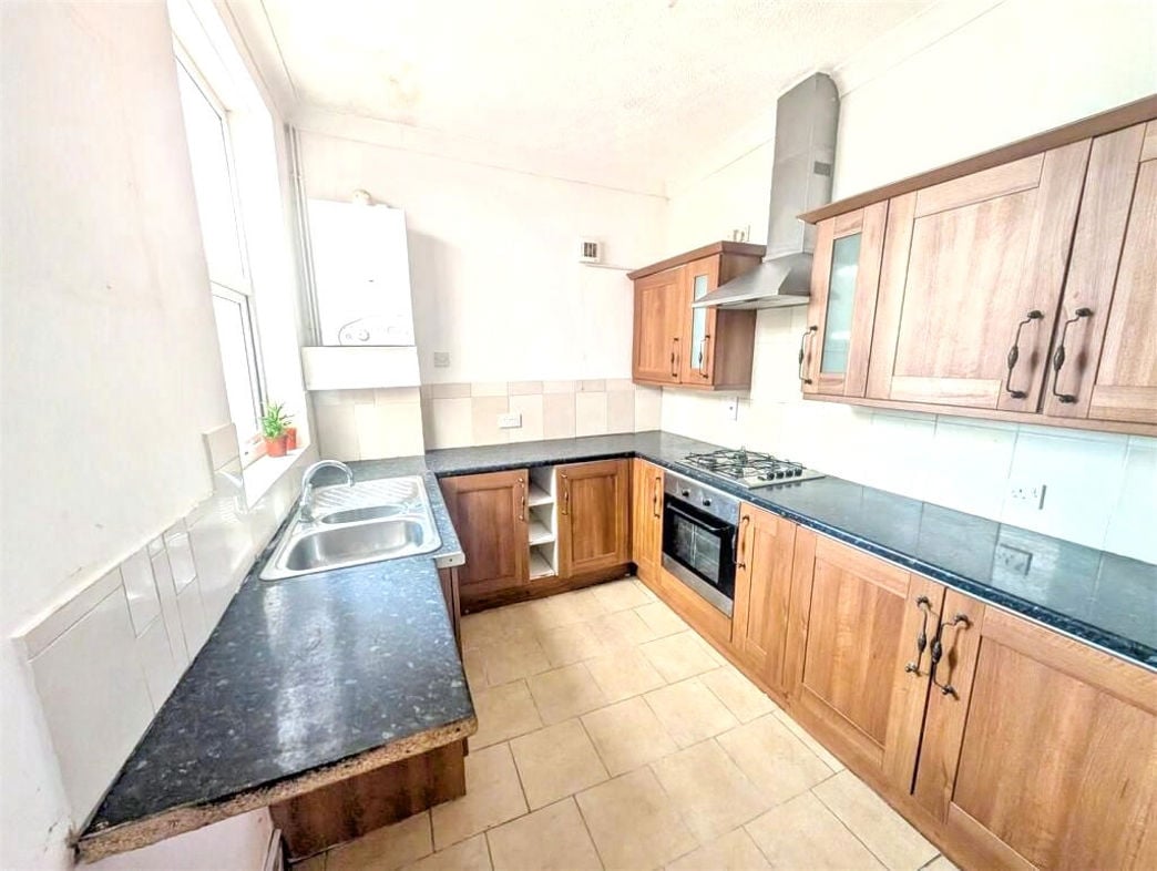Property image 3 of 6