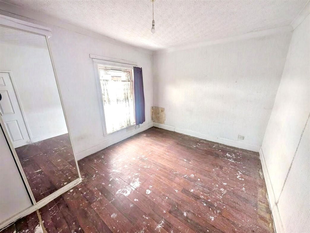 Property image 4 of 6