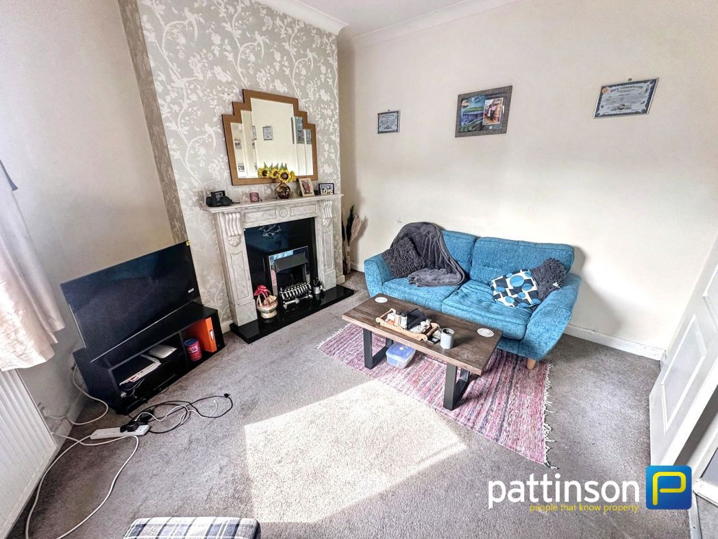 Property image 2 of 11