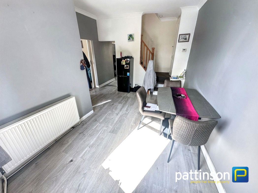 Property image 4 of 11
