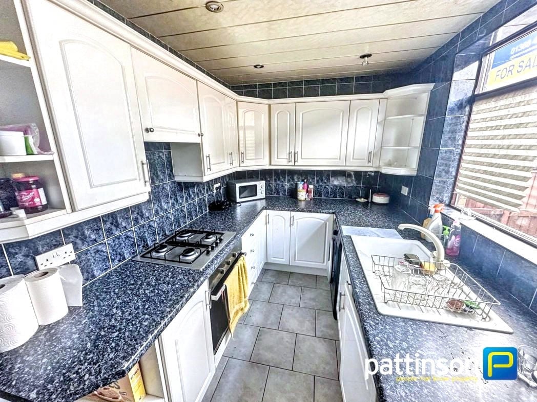Property image 5 of 11