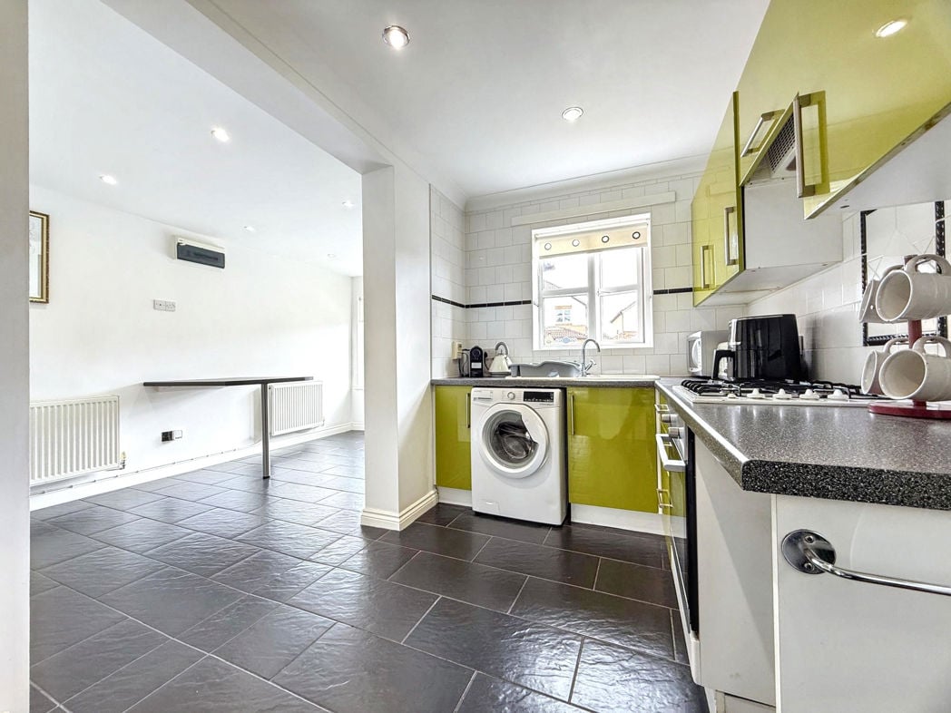 Property image 3 of 23