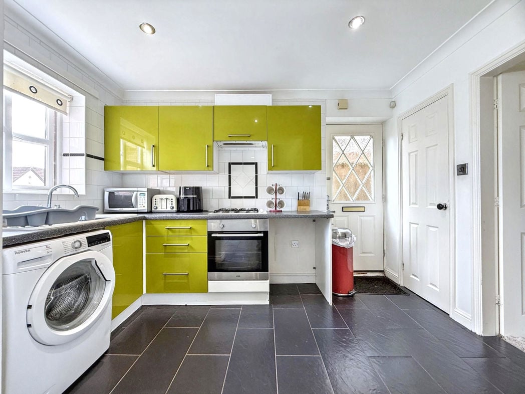 Property image 6 of 23