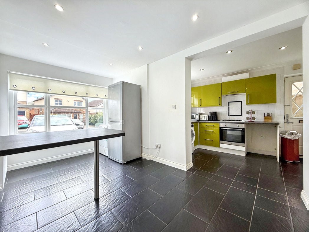 Property image 5 of 23