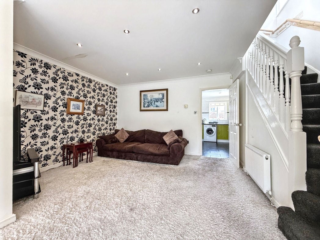 Property image 12 of 23