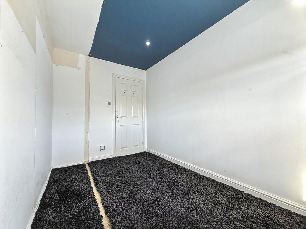 Property image 17 of 23