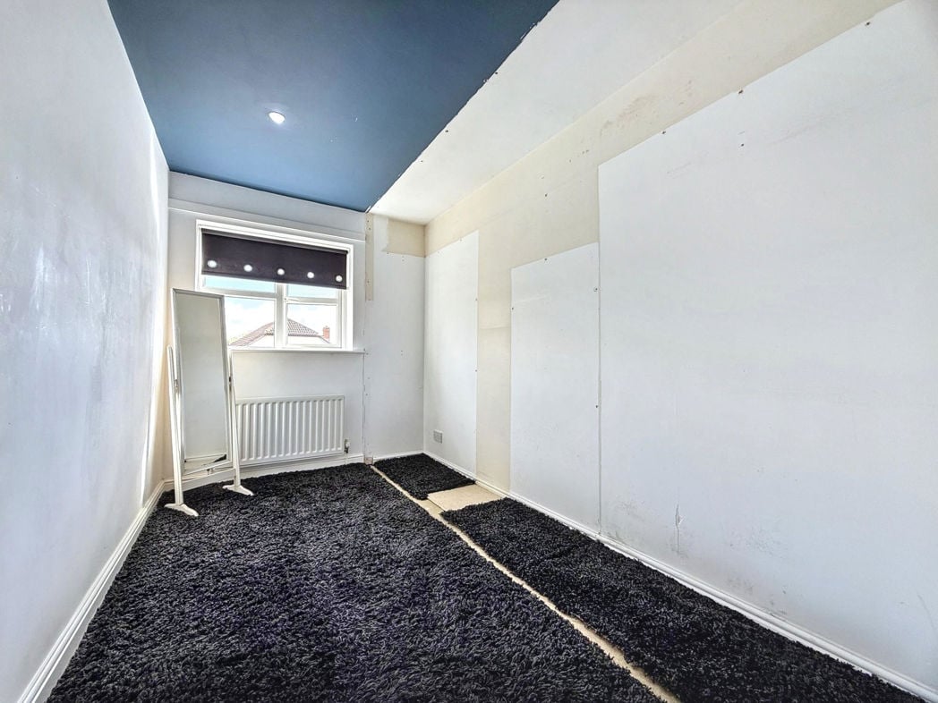 Property image 16 of 23