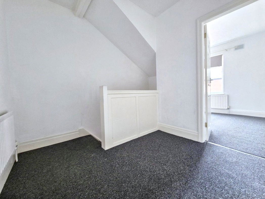 Property image 5 of 17