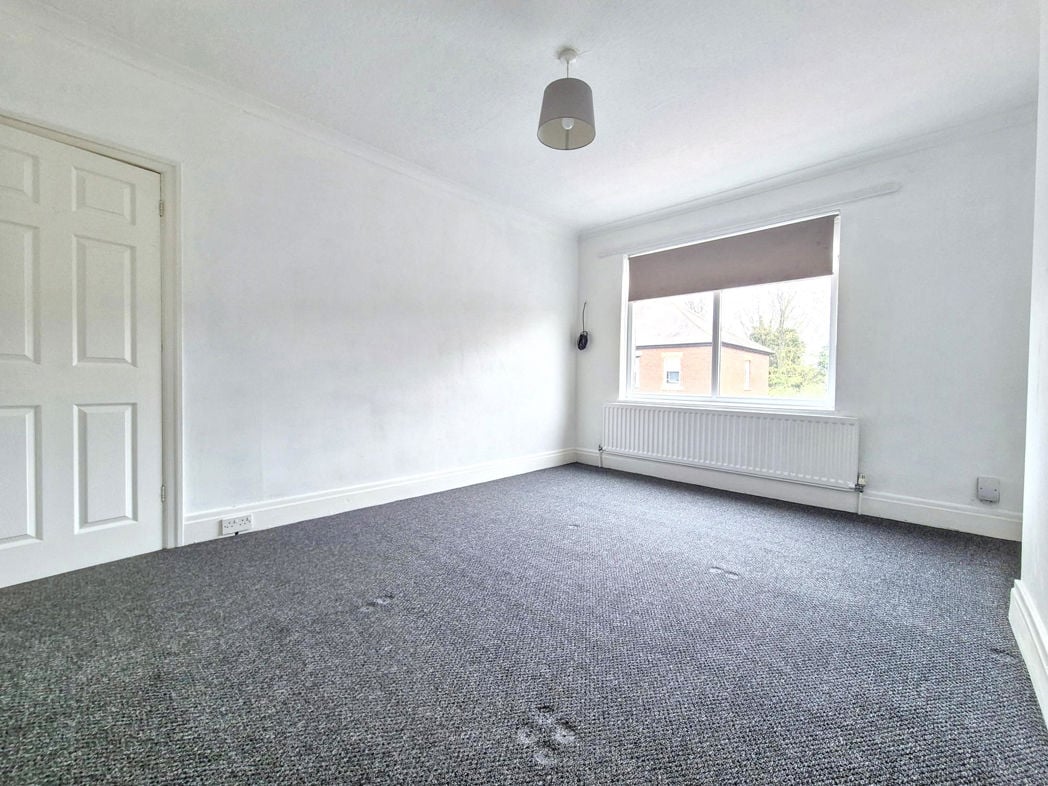 Property image 6 of 17