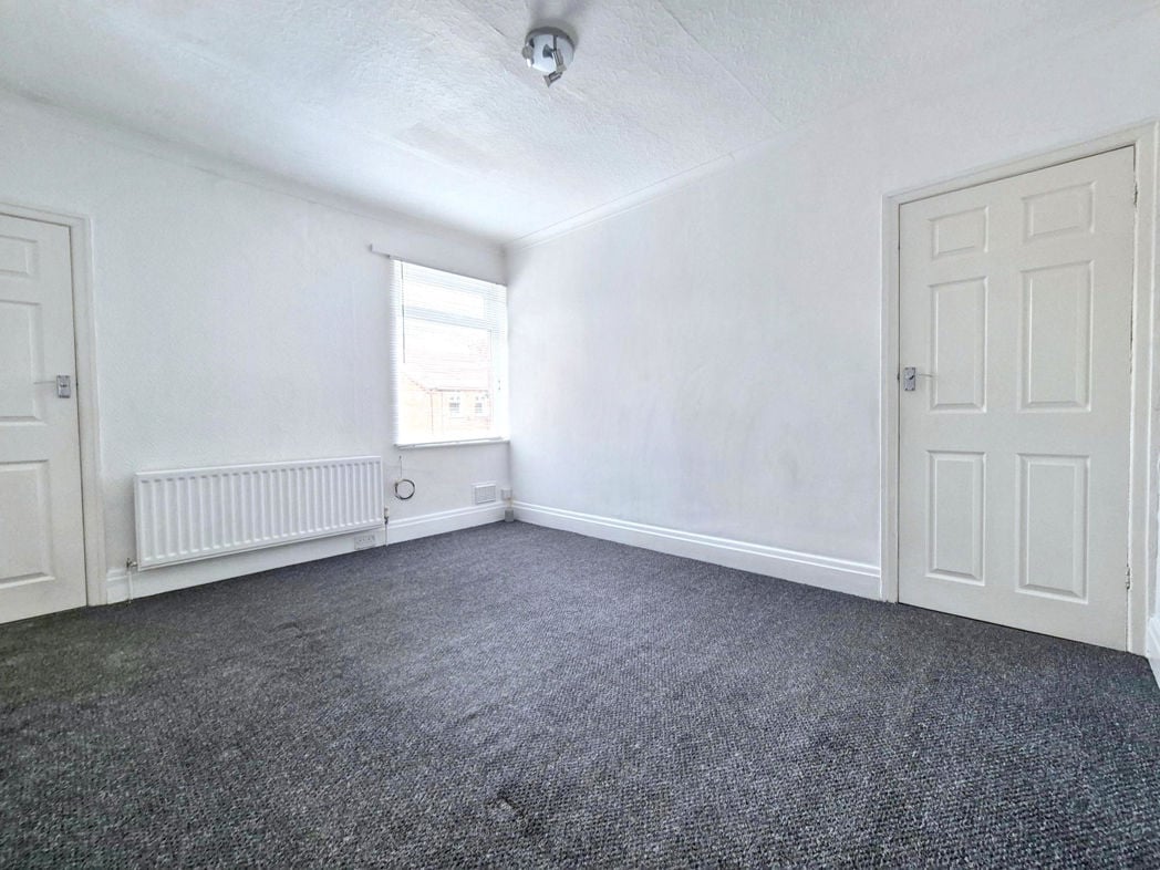 Property image 10 of 17