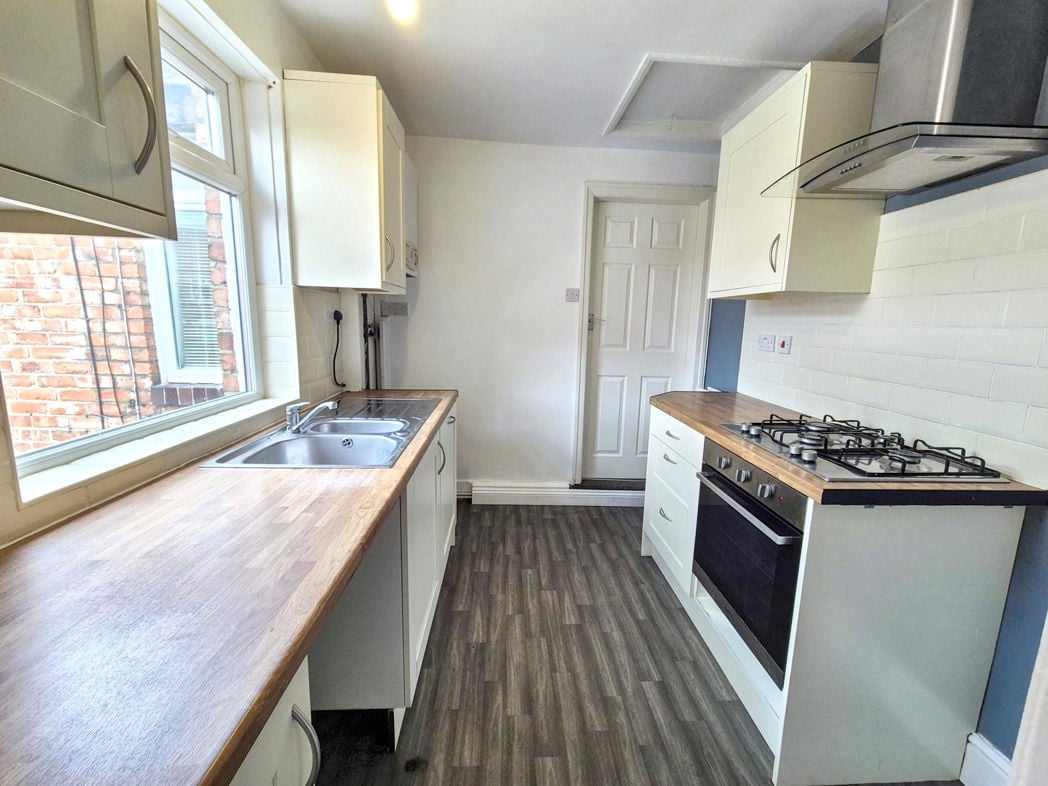 Property image 3 of 17