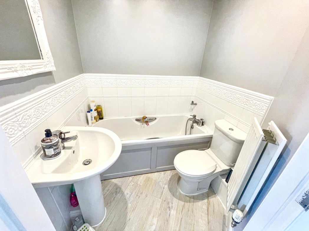 Property image 4 of 8