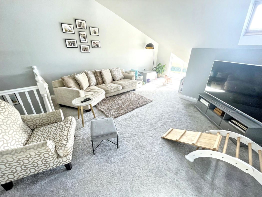 Property image 8 of 8