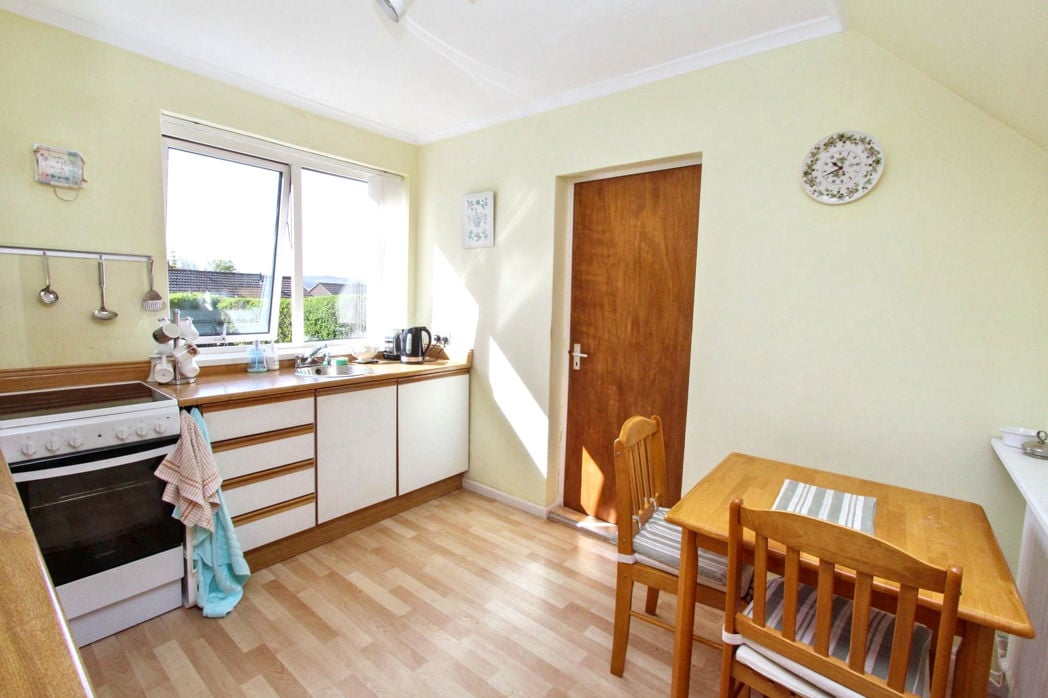 Property image 6 of 11
