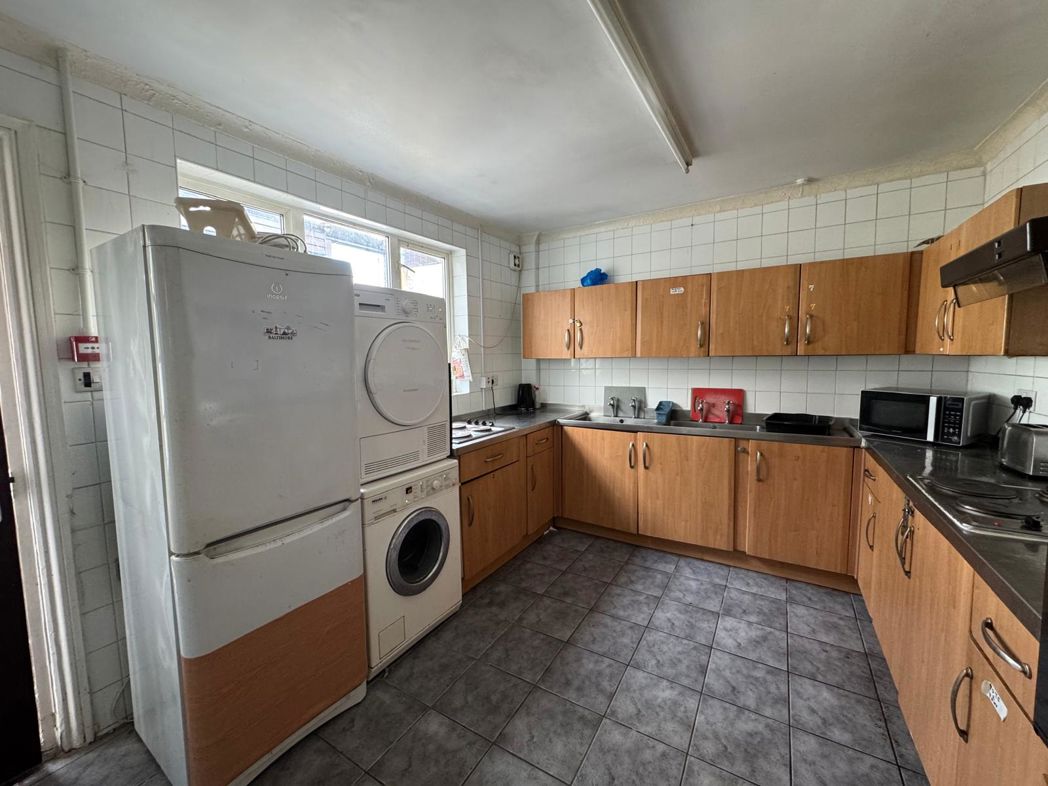 Property image 5 of 21