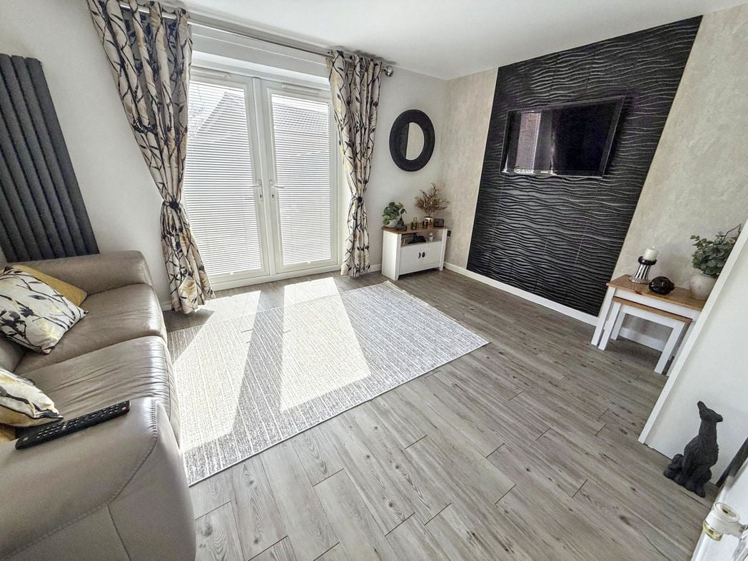 Property image 4 of 15