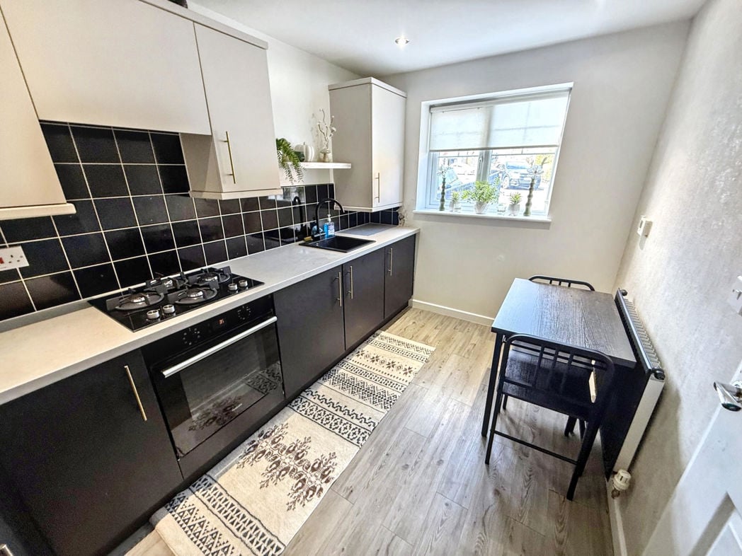 Property image 6 of 15