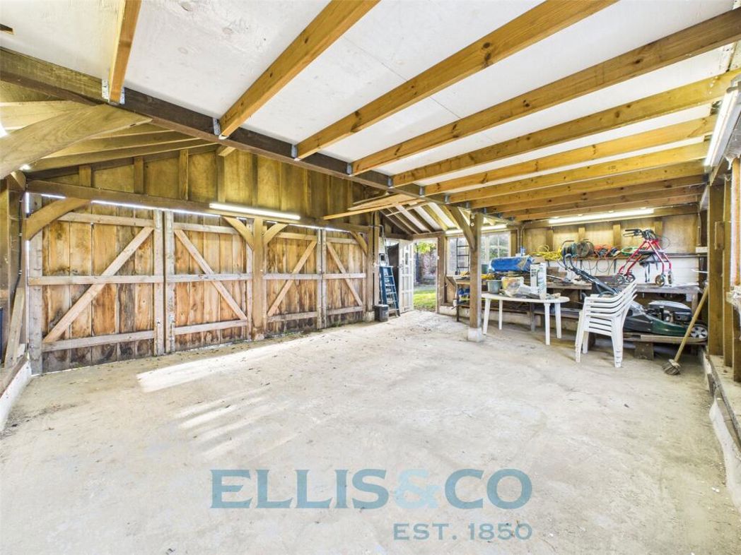 Property image 12 of 16