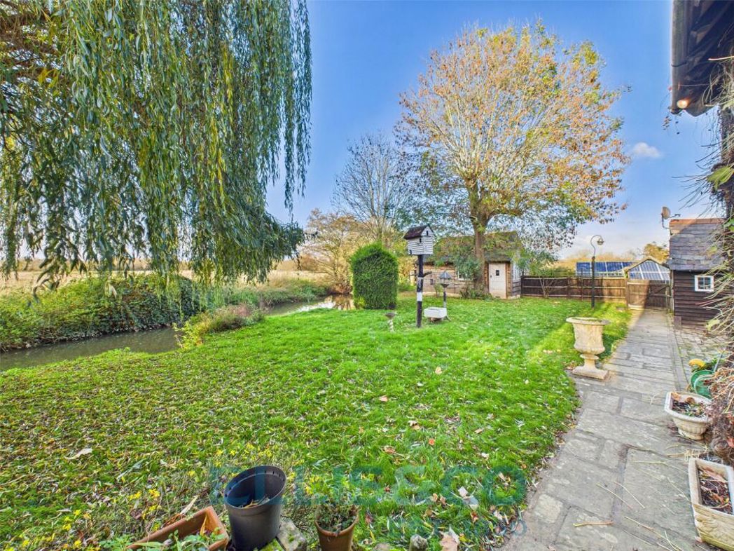 Property image 14 of 16