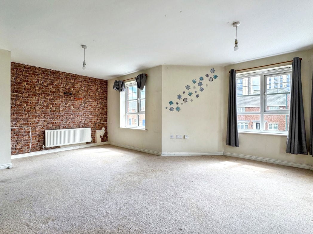 Property image 6 of 19