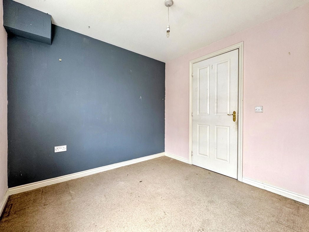 Property image 14 of 19