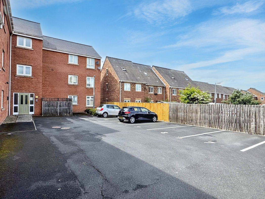 Property image 17 of 19