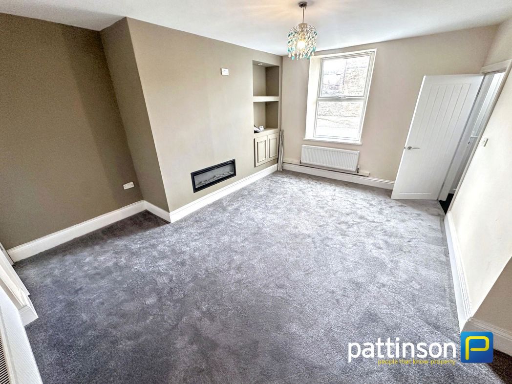 Property image 2 of 8