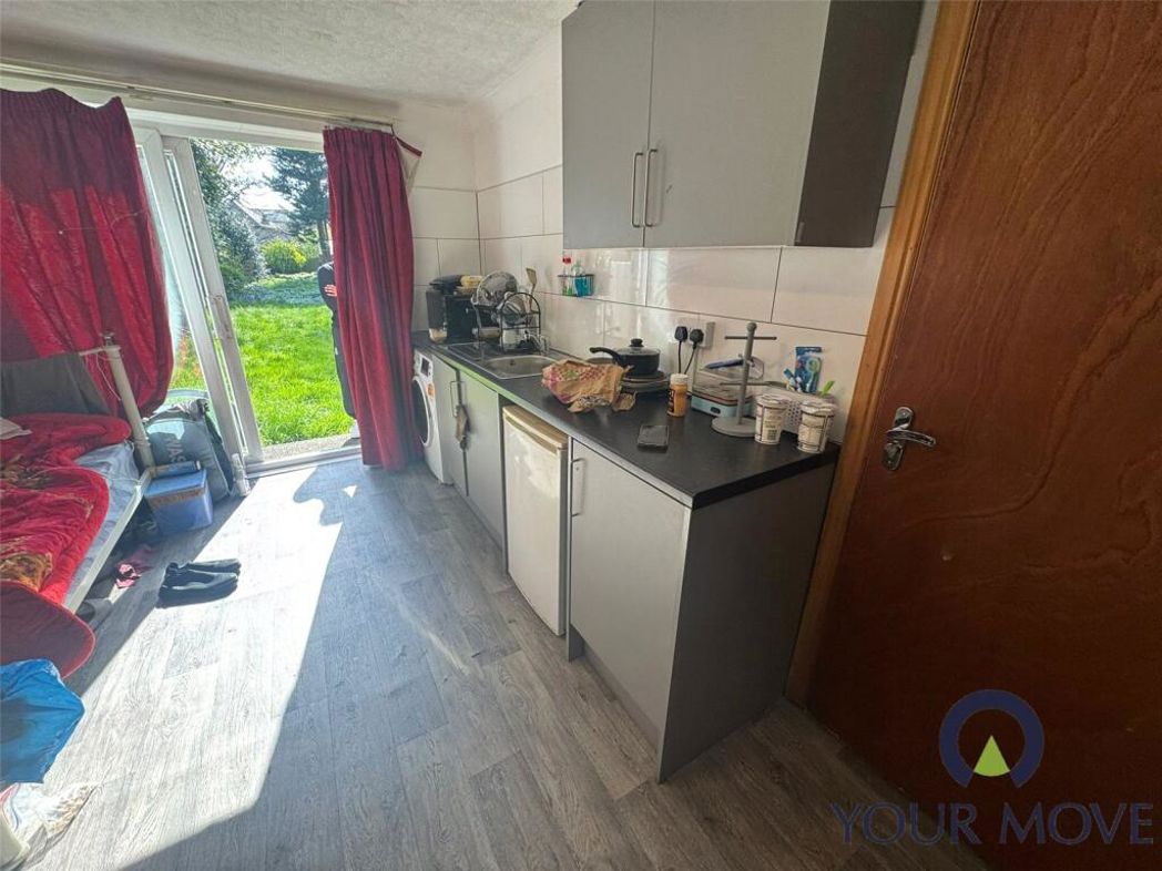 Property image 4 of 23