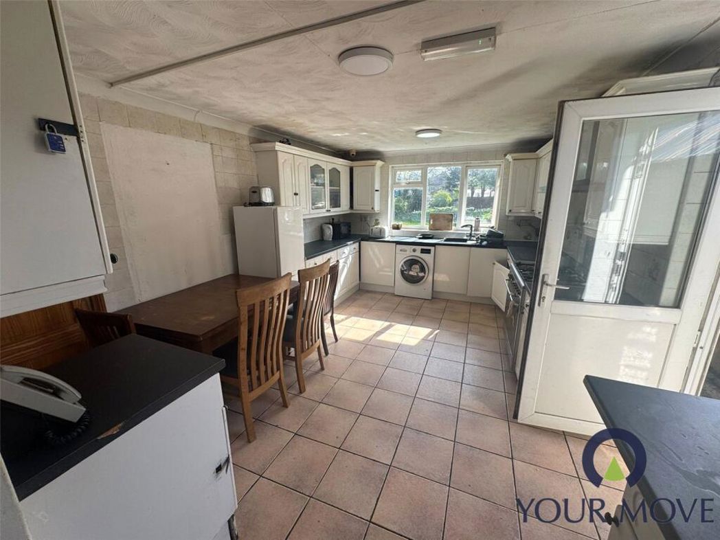 Property image 3 of 23