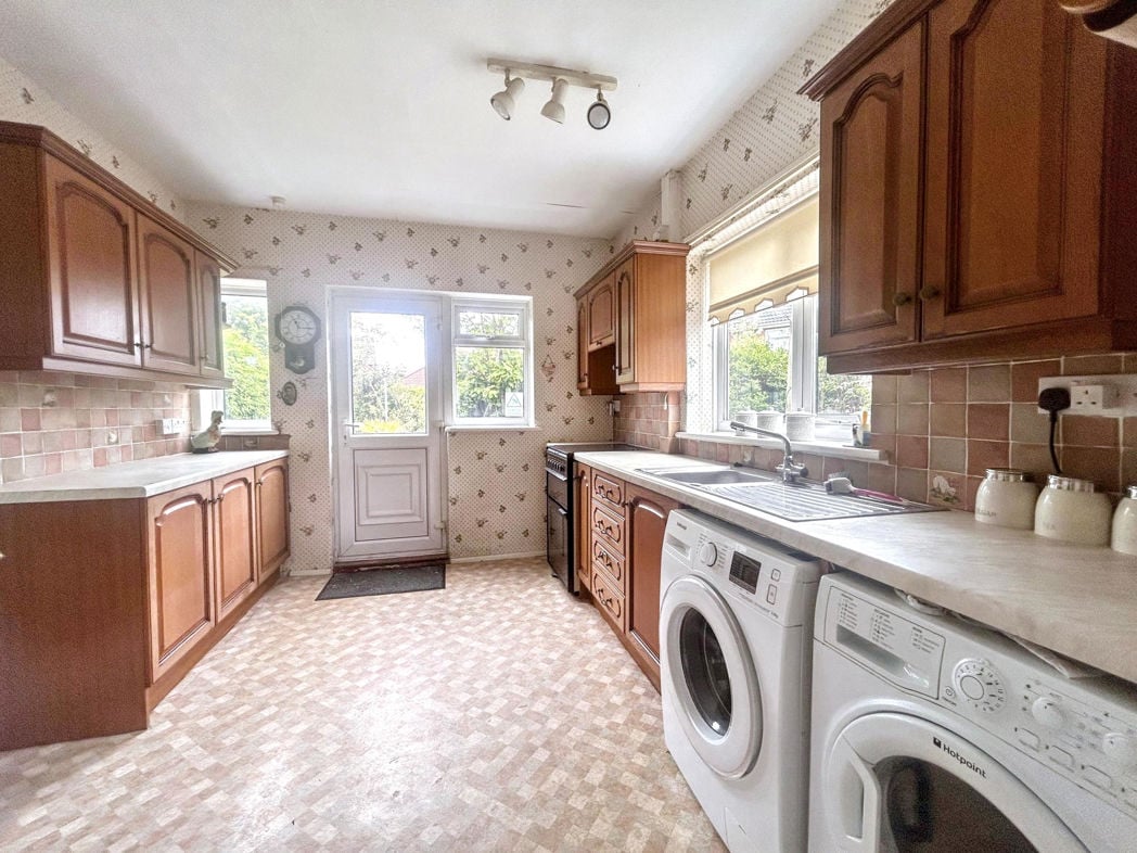 Property image 3 of 15