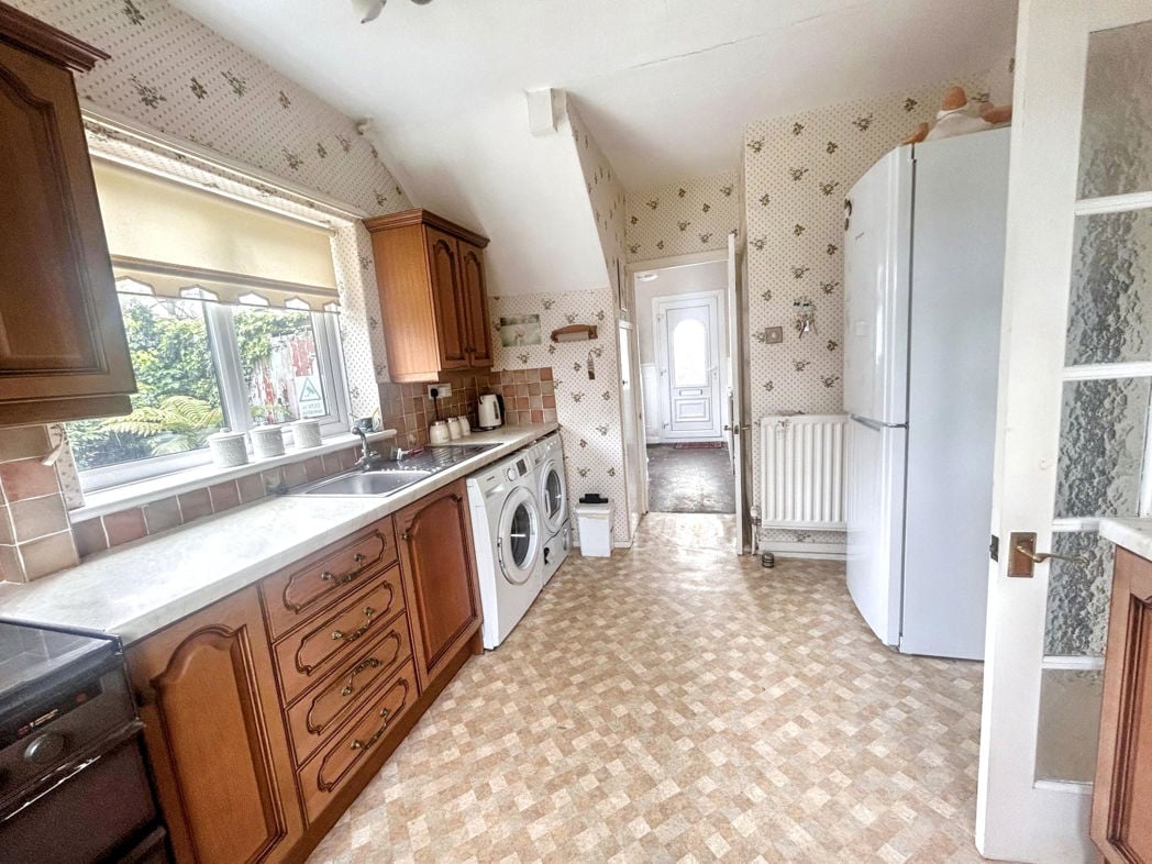 Property image 5 of 15