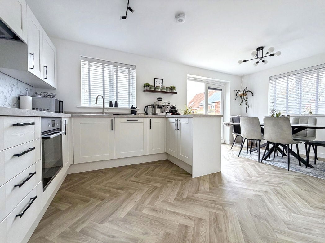 Property image 2 of 29