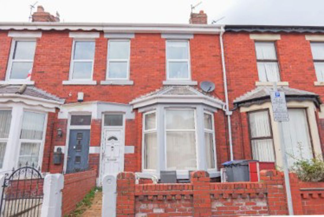 Property image 1 of 16