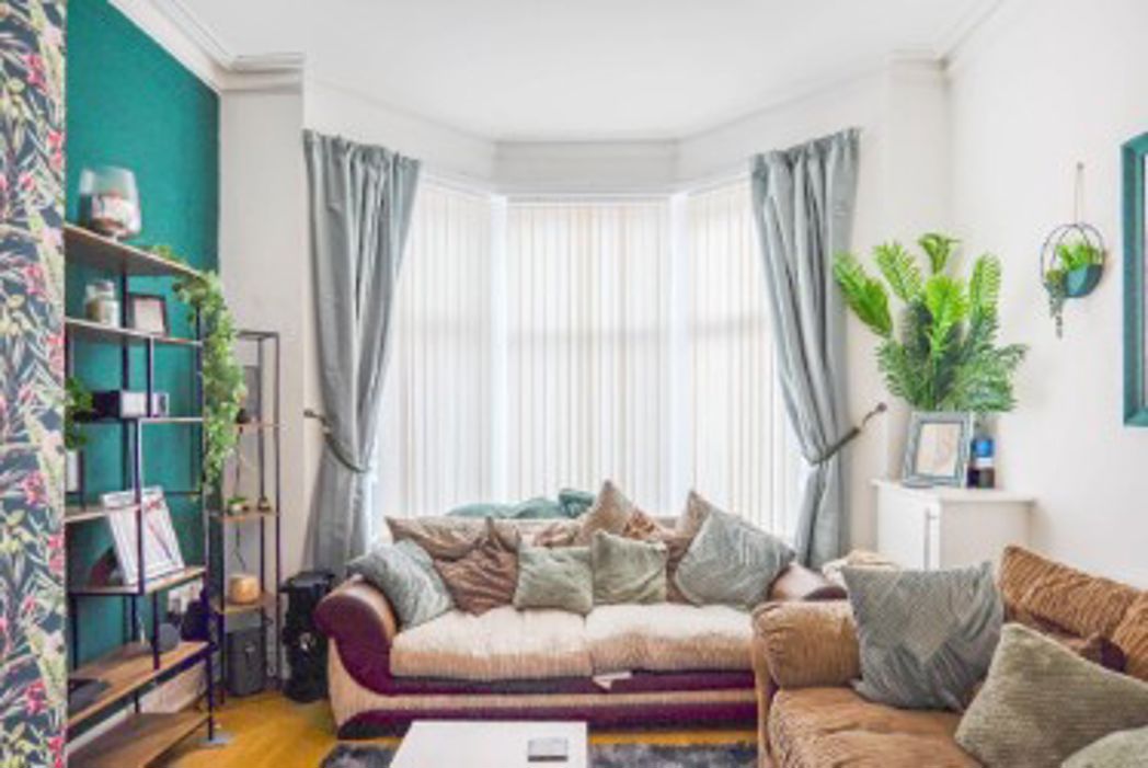 Property image 2 of 16