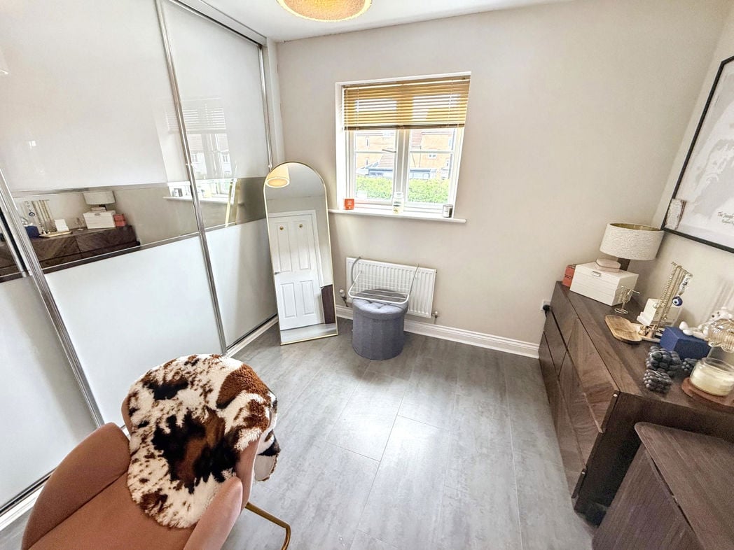 Property image 22 of 43