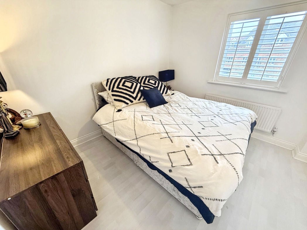 Property image 30 of 43