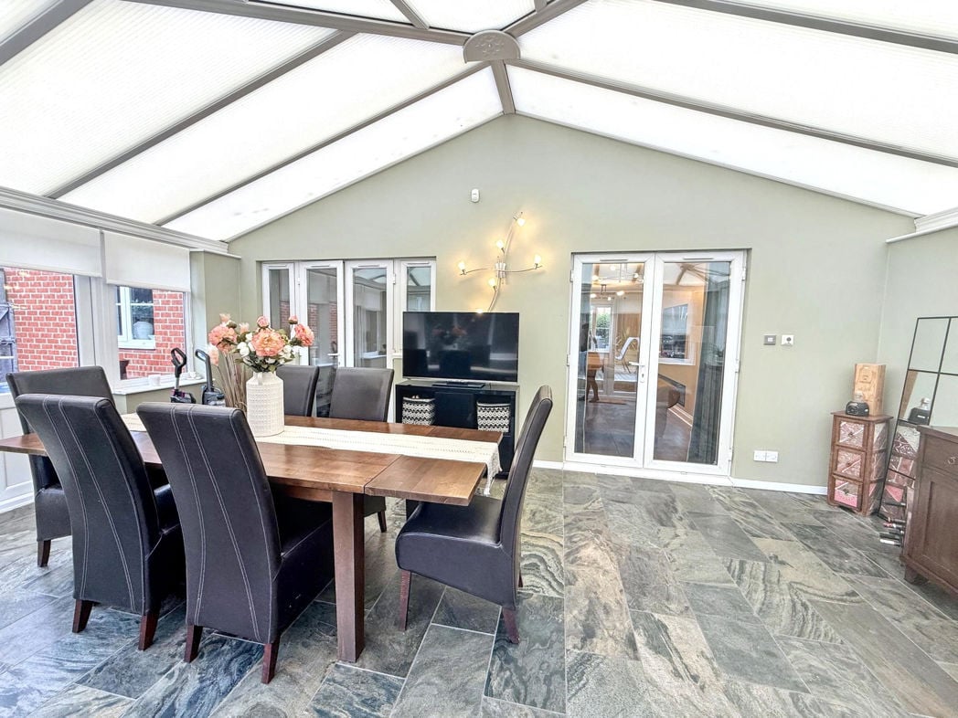 Property image 34 of 43