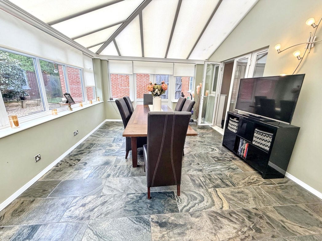 Property image 36 of 43