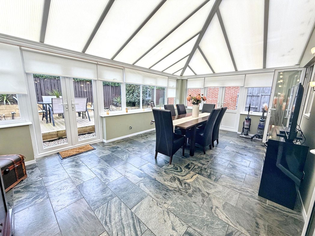 Property image 33 of 43